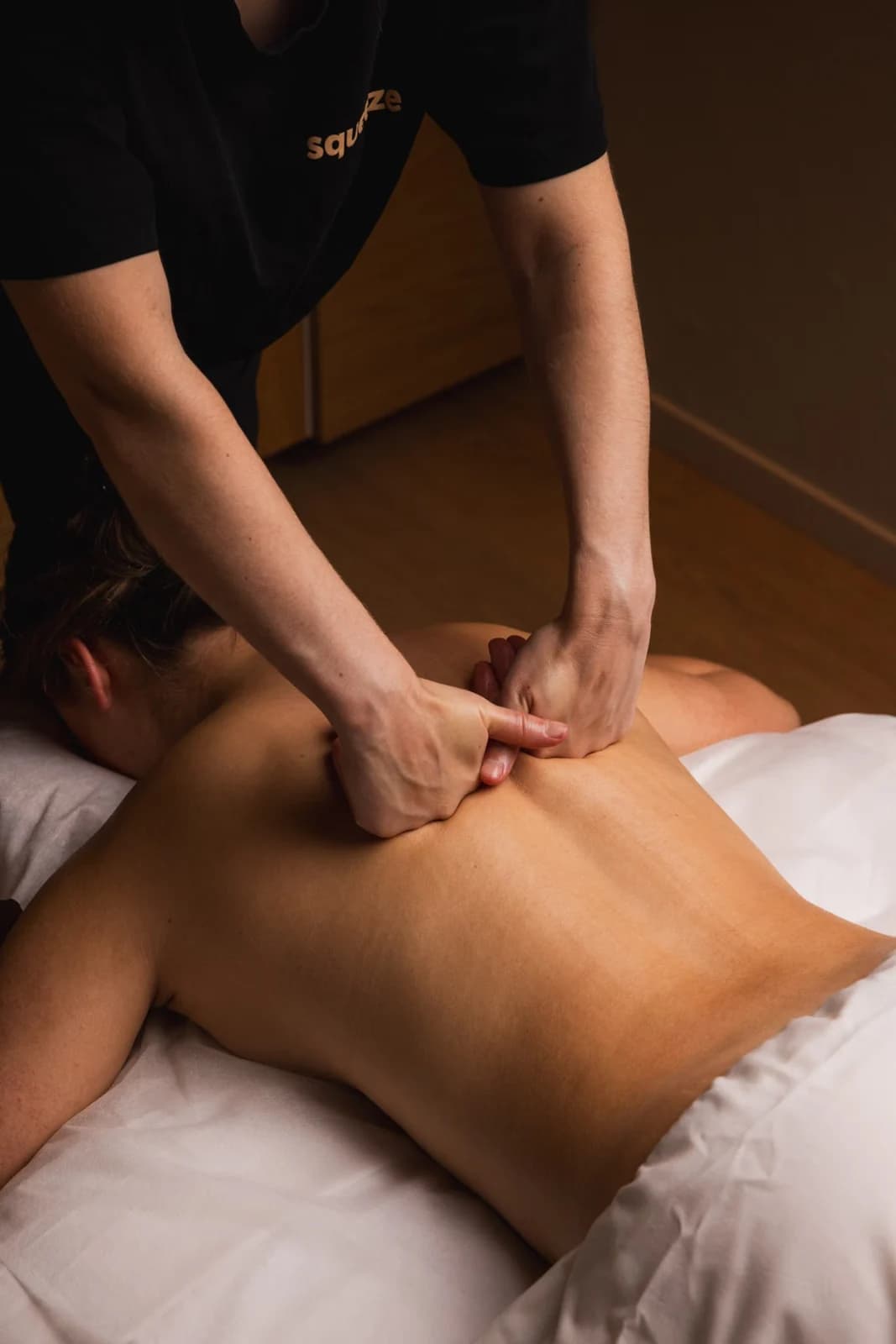Back massage at Squeeze